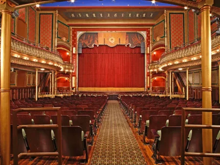 Gift me a Theater Night 🎭